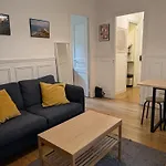 Apartment 2 Steps From Montmartre